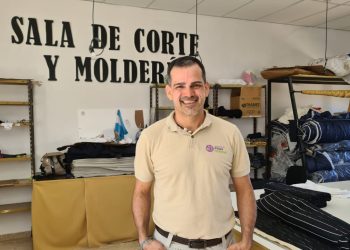 ¿Cómo funciona la textil y bloquera de Plaza Huincul?