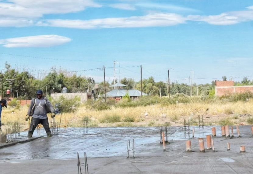 Comienza la construcción del plan de 123 viviendas en Plaza Huincul