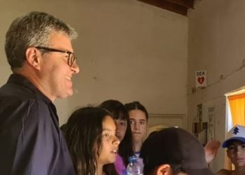 “Tomamos la determinación de pagar los sueldos con el aumento estipulado, según el acta dijo Larraza