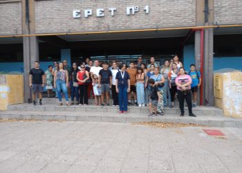 Las familias de la EPET N° 1 de Cutral Co están movilizadas ante la incertidumbre del inicio de clases