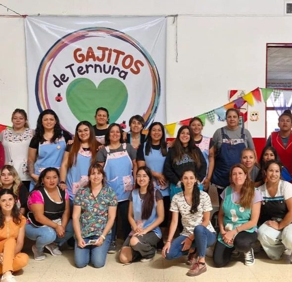 Gajitos de Ternura de Plaza Huincul se capacita para el cuidado integral de la infancia