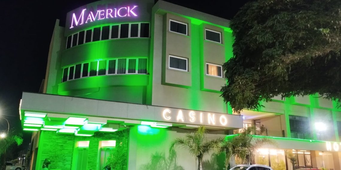 Casinos de Cutral Co y Plaza Huincul se iluminaron de verde por la prevención del juego