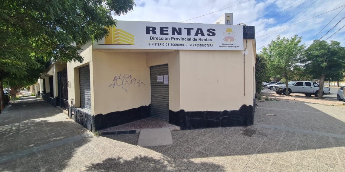 La oficina de Rentas de Cutral Co hoy no atiende: los empleados se sumaron a una protesta