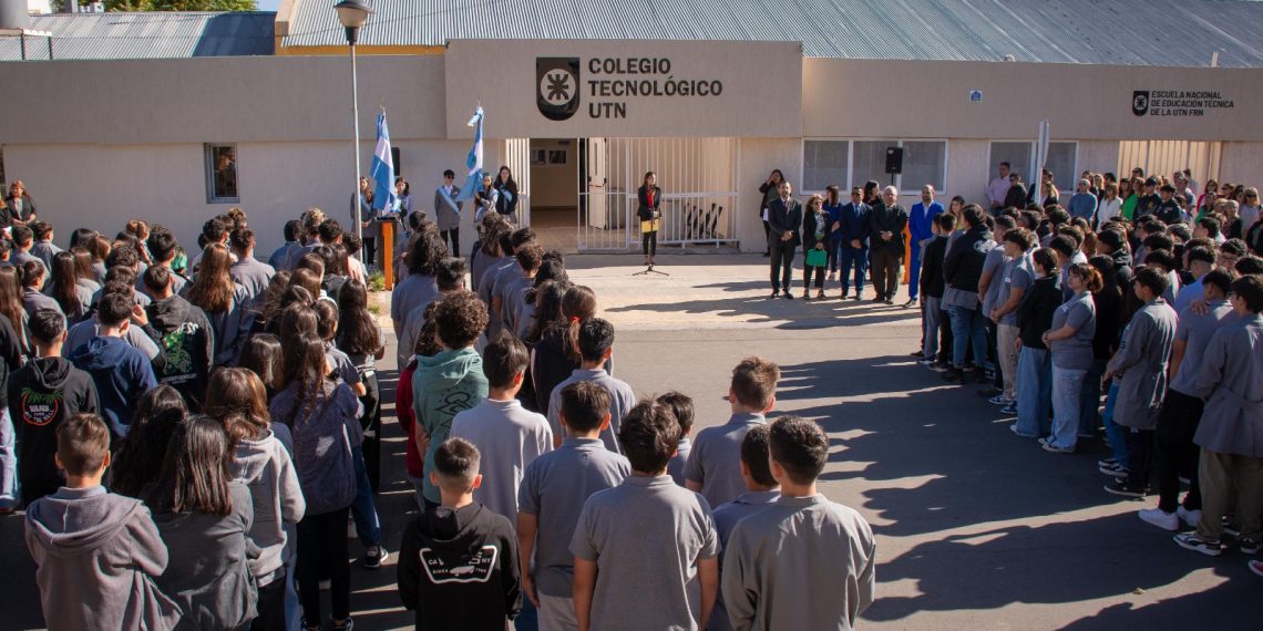Inició formalmente el ciclo lectivo 2024 en el Colegio Tecnológico de Cutral Co