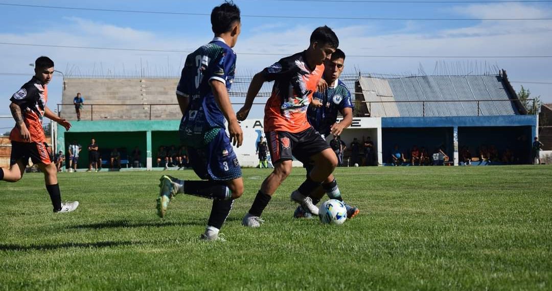 Ganó Petrolero y es líder del Apertura