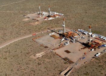Neuquén anunció un nuevo récord de producción de petróleo en Vaca Muerta