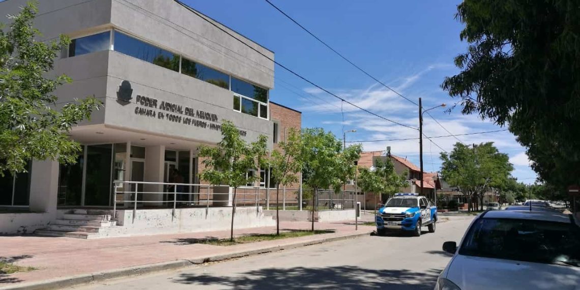 Suárez finalmente se presentó en la causa judicial que investiga corrupción