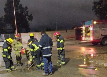 Trabajan para controlar un escape de gas en Plaza Huincul