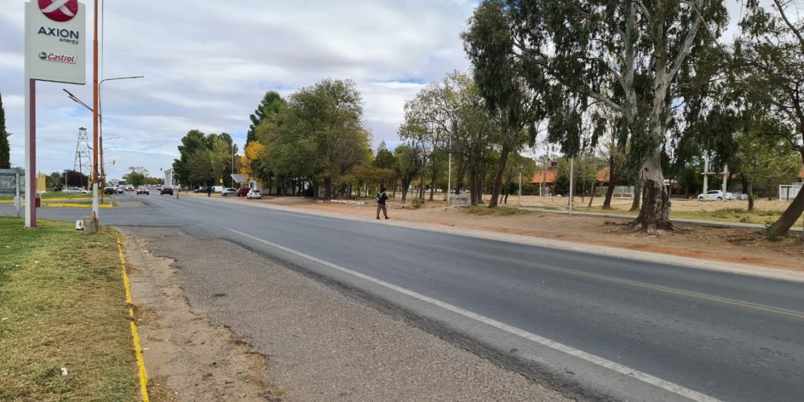 Los semáforos peatonales serán la opción para la Ruta 22, en Cutral Co
