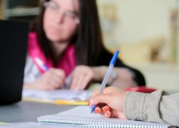Extendieron el plazo para anotarse a las becas de capacitación profesional y terminar la secundaria