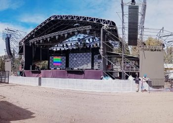 Cerrarán el paso vehicular en un sector de Plaza Huincul por el armado del escenario