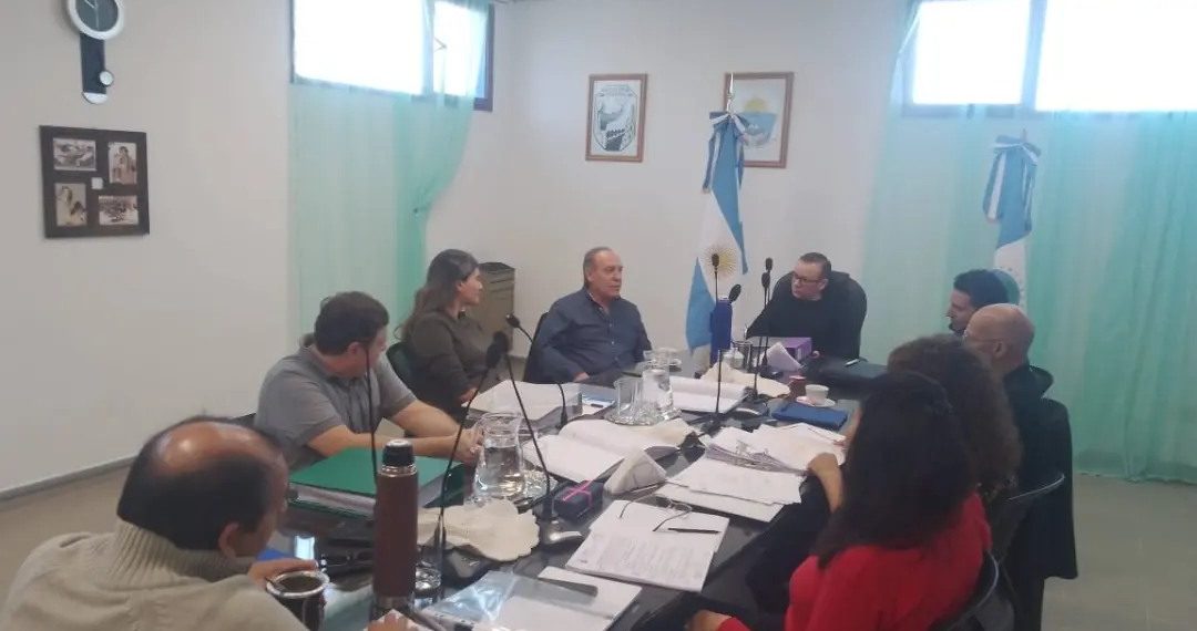 Copelco y concejales de Plaza Huincul analizaron nuevas obras de electrificación