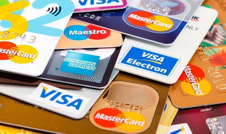 Le hicieron 50 compras con la tarjeta de crédito por 850 mil pesos