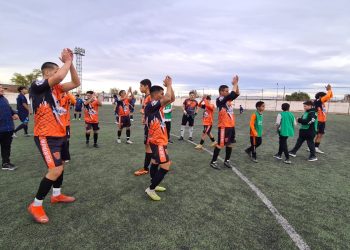 Petrolero ganó y busca entrar al Súper 6
