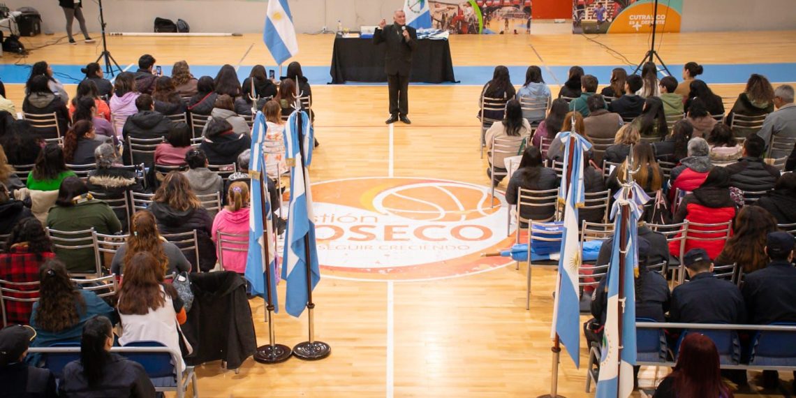Hubo taller de Ceremonial y Protocolo en Cutral Co