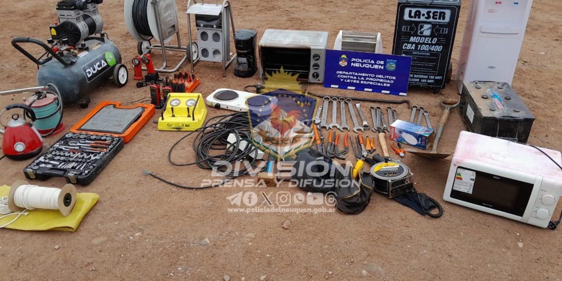 Robaron hasta una camioneta en una base petrolera en Challaco y la recuperaron