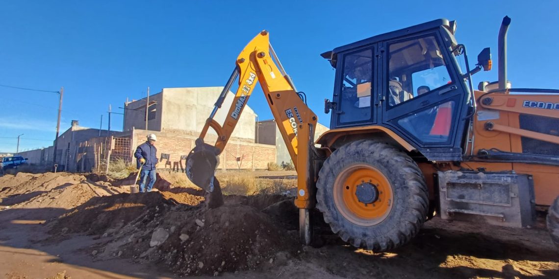 Plaza Huincul avanza en la extensión de gas en la zona norte