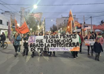 Se sintió una vez más el grito de “Ni una menos” en Cutral Co