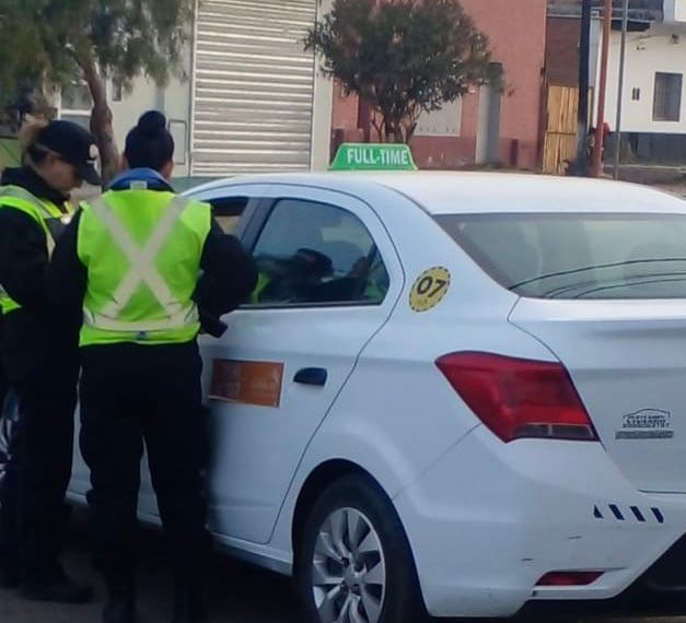 Comenzó el control de taxis y remises en Cutral Co