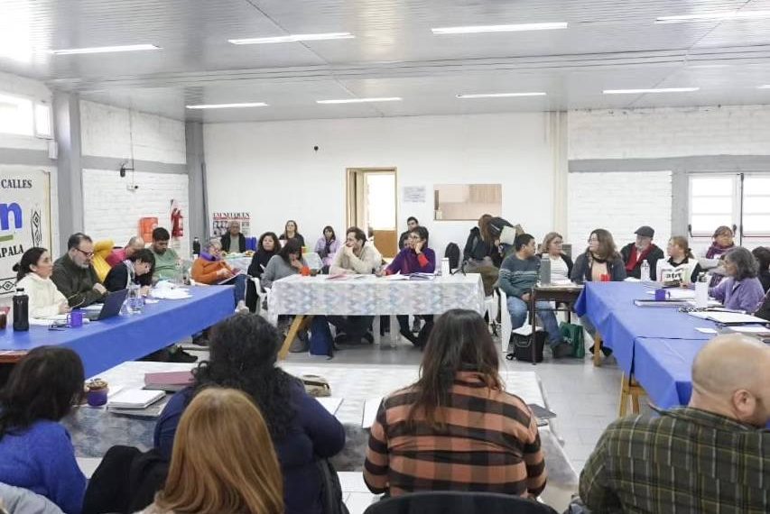 ATEN votó en el plenario por continuar con las medidas de fuerza en Neuquén