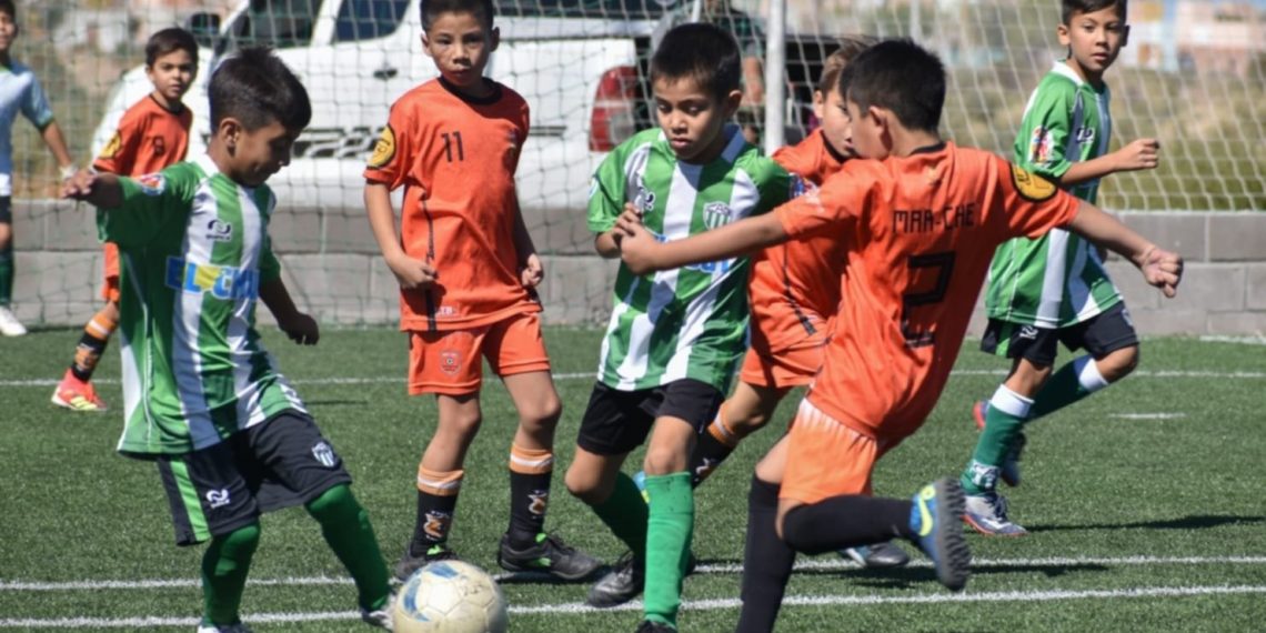 Cutral Co organiza un torneo de baby fútbol