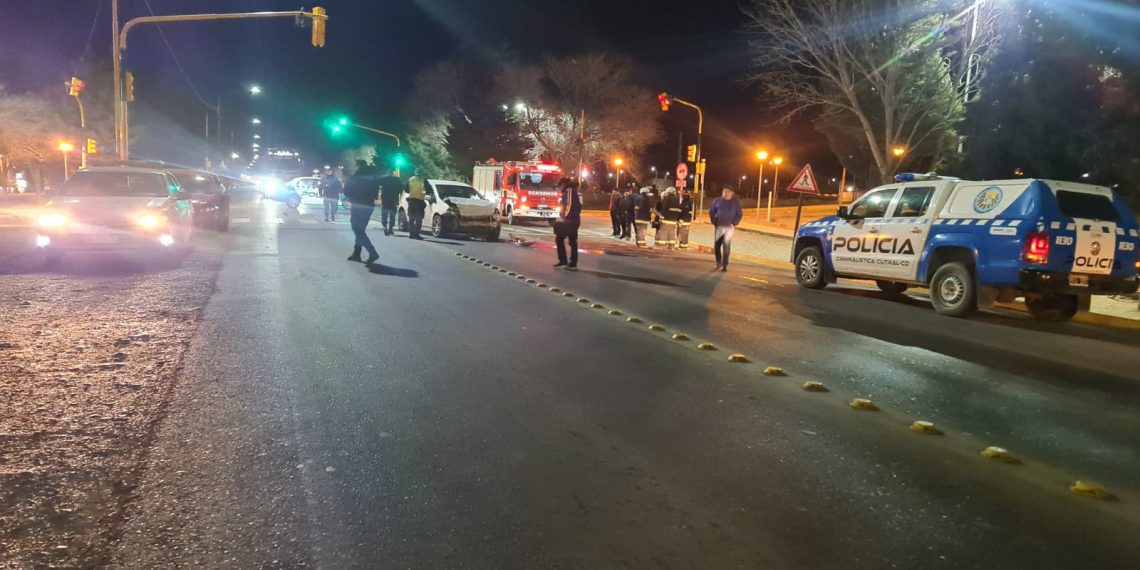Cutral Co: dos conductores terminaron en el hospital tras un choque