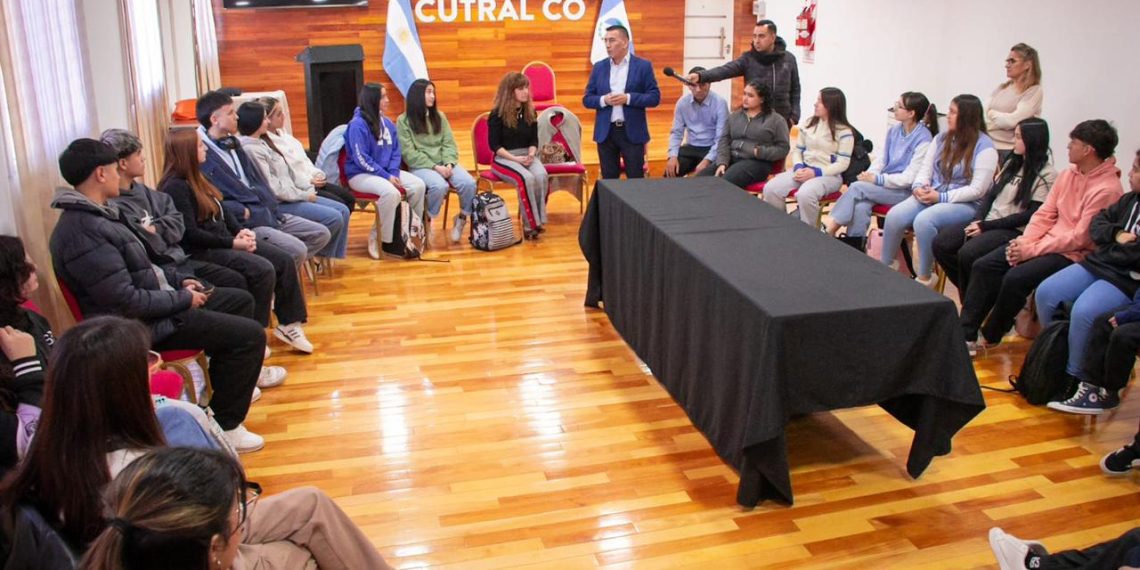 Estudiantina 2024 en Cutral Co: se reunieron los delegados