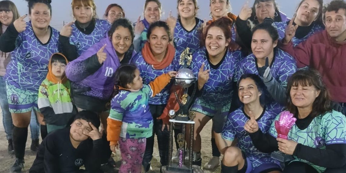 La Familia campeonas