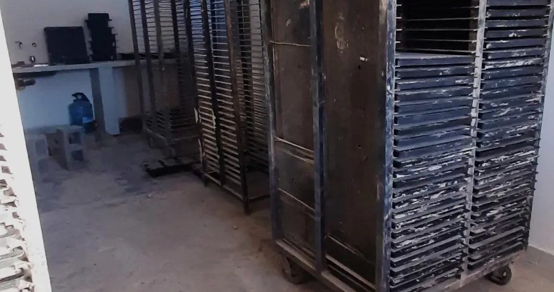 La Bloquera de Plaza Huincul agregó 400 moldes para su producción