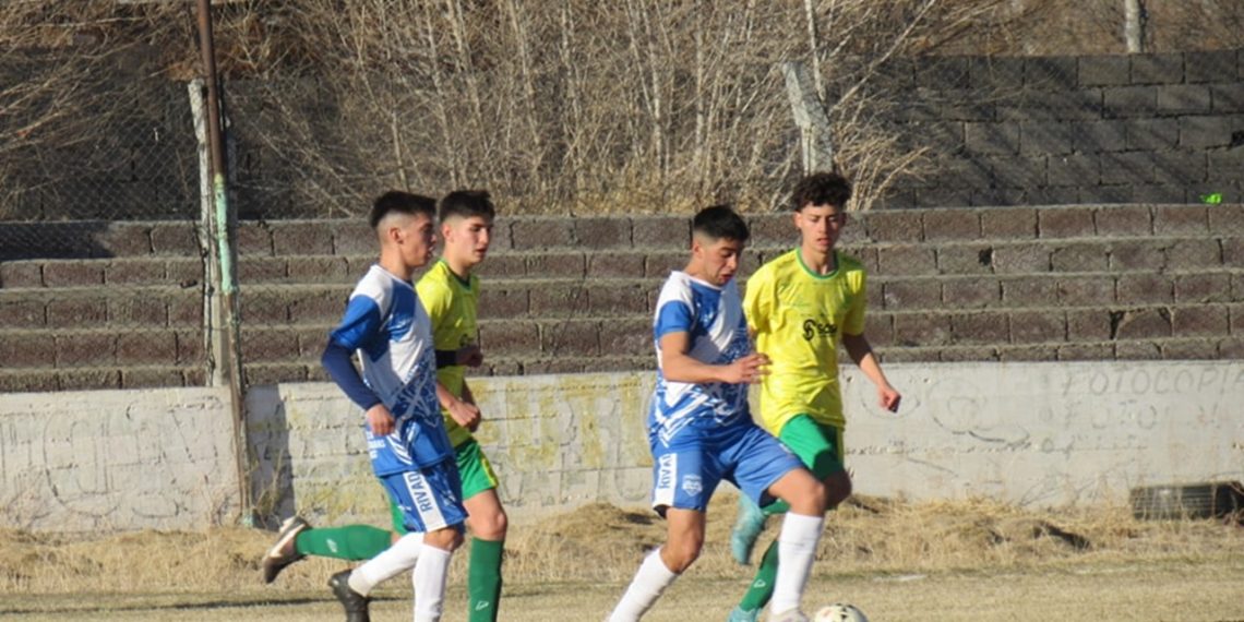 Copa Neuquén: Petrolero y Rivadavia ganaron sus partidos