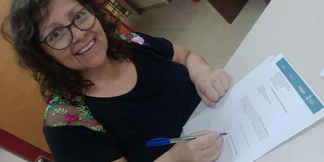 Felicitan a una flamante jubilada en Plaza Huincul