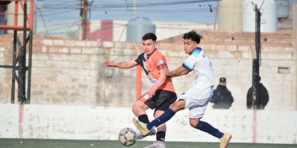 Petrolero Goleó a Bicicross por Copa Neuquén y clasificó a 8vos