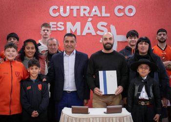 El municipio de Cutral Co firmó un convenio con el Club Petrolero Argentino 