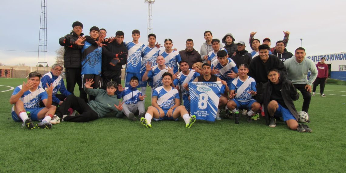 Goleada de Rivadavia en la última fecha de la Copa Neuquén
