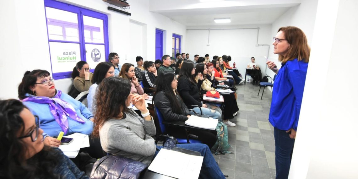 Comenzó el dictado de la tecnicatura en Empresas de Servicios Turísticos en Plaza Huincul