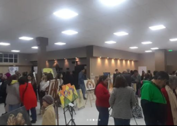 Exposición Las Artes visuales Florecen se puede visitar hasta el viernes en Huincul