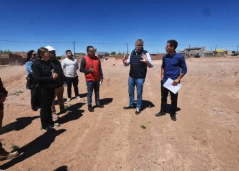Recorrieron el lugar donde se levantará el nuevo edificio para la escuela 22 de Plaza Huincul