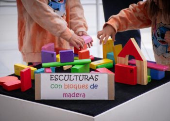 Niños y niñas del jardín 15 exponen sus esculturas en la Sala de Dioramas de Cutral Co