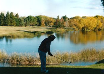 Cutral Co organiza torneo de golf en Arroyito