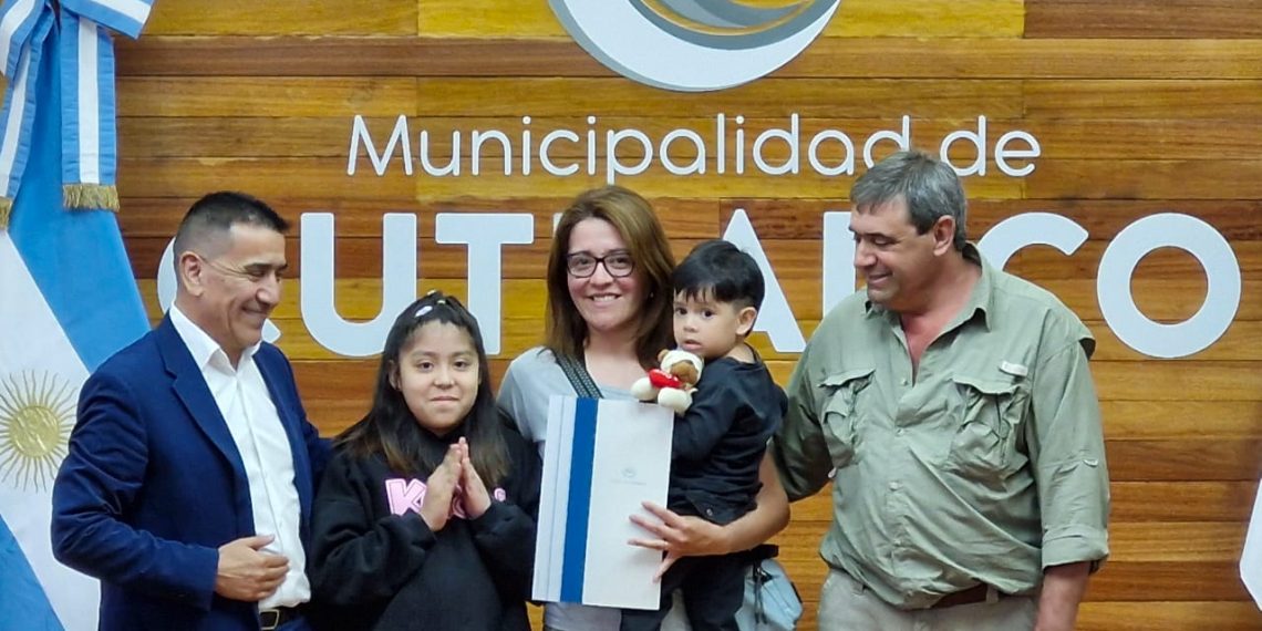 Más familias tienen sus terrenos en Cutral Co