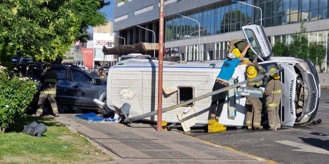 Neuquén: sigue en terapia intensiva la ciclista de Centenario