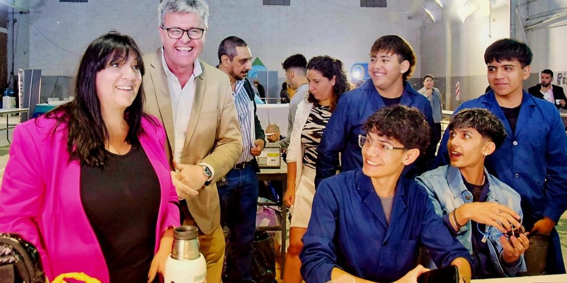 Plaza Huincul celebró el 1° encuentro provincial de tecnología espacial