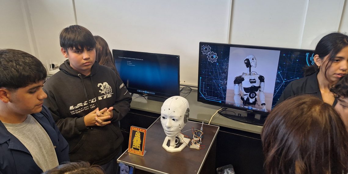 La EPET 10 celebra el día de la Educación Técnica con una enorme exposición