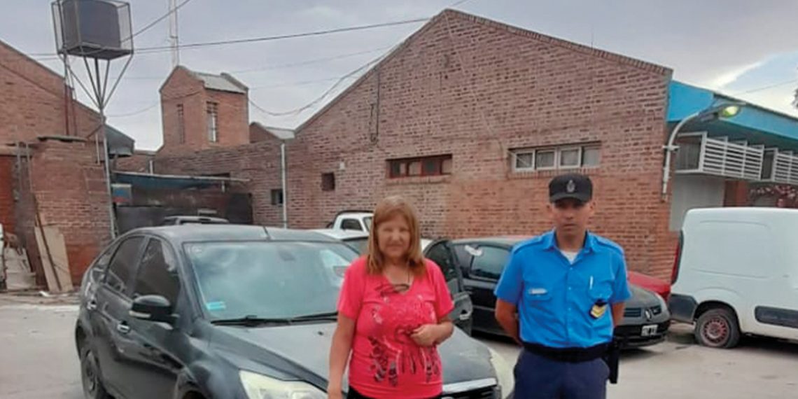 Le robaron el auto en Plaza Huincul y lo recuperaron en Neuquén