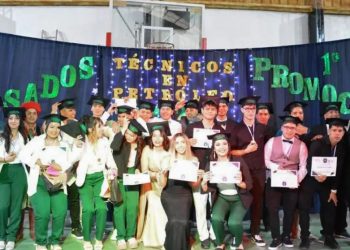 Ya están los primeros técnicos egresados en Petróleo, en Vaca Muerta