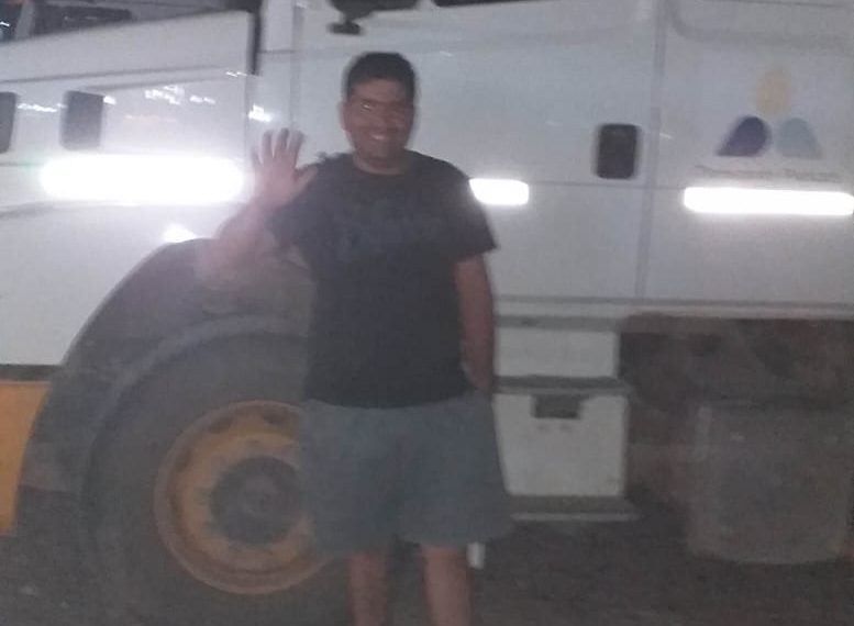 Saludan a camionero en su día