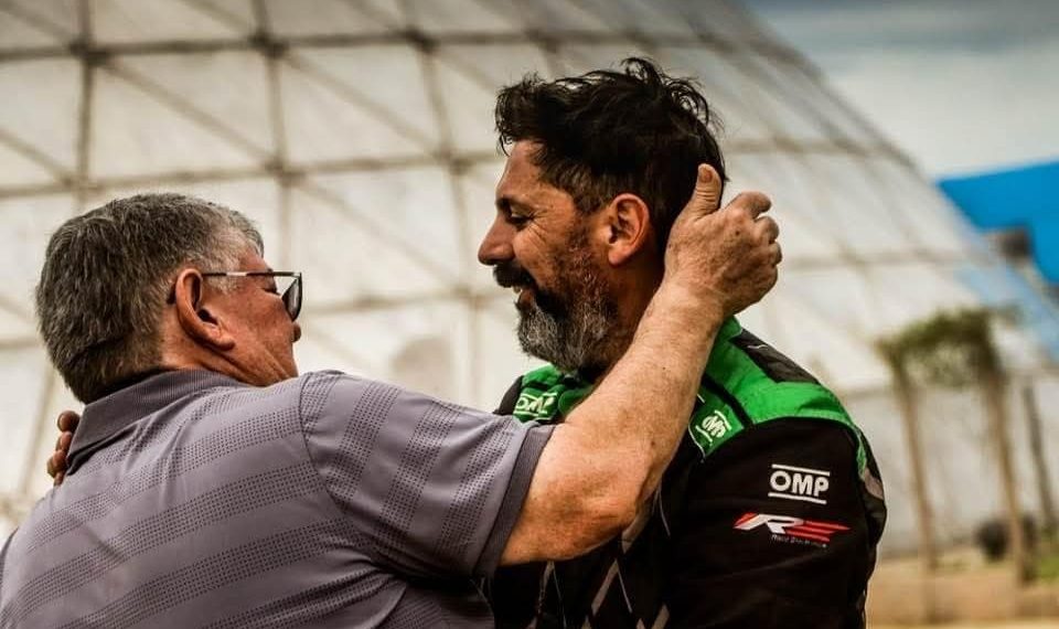 Alejandro Cancio se sube al Skoda en Cutral Co