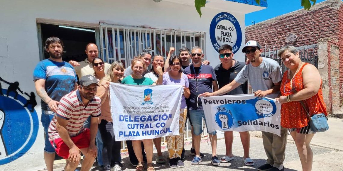 Petroleros solidarios entregaron 130 pollos en la Navidad