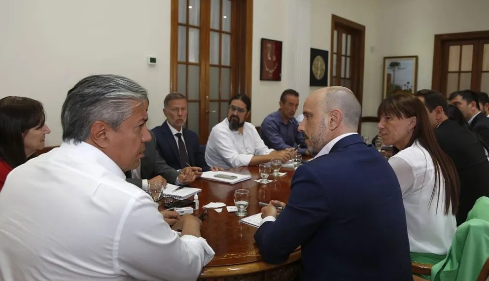 Figueroa reunió al gabinete en la primera actividad de este 2025