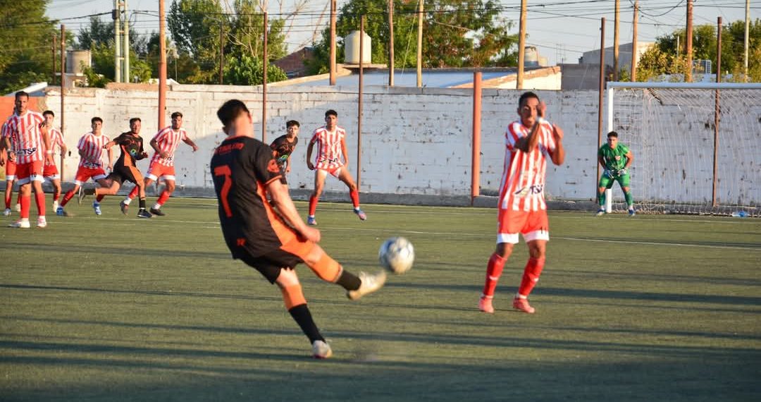 Petrolero no pudo como local frente a Independiente en su debut